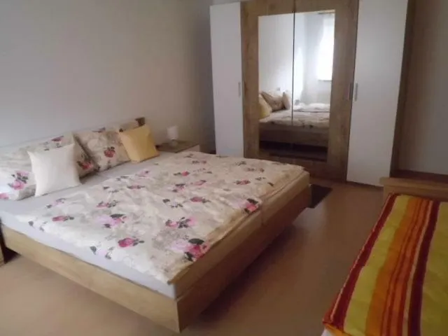 Ulbricht Beim Senftenberger *